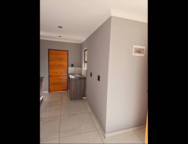 2 BEDROOM HOUSE FOR SALE IN SHARON PARK